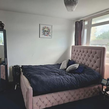 Double Private Room With Shared Bathroom Facilities Londra Esterno foto